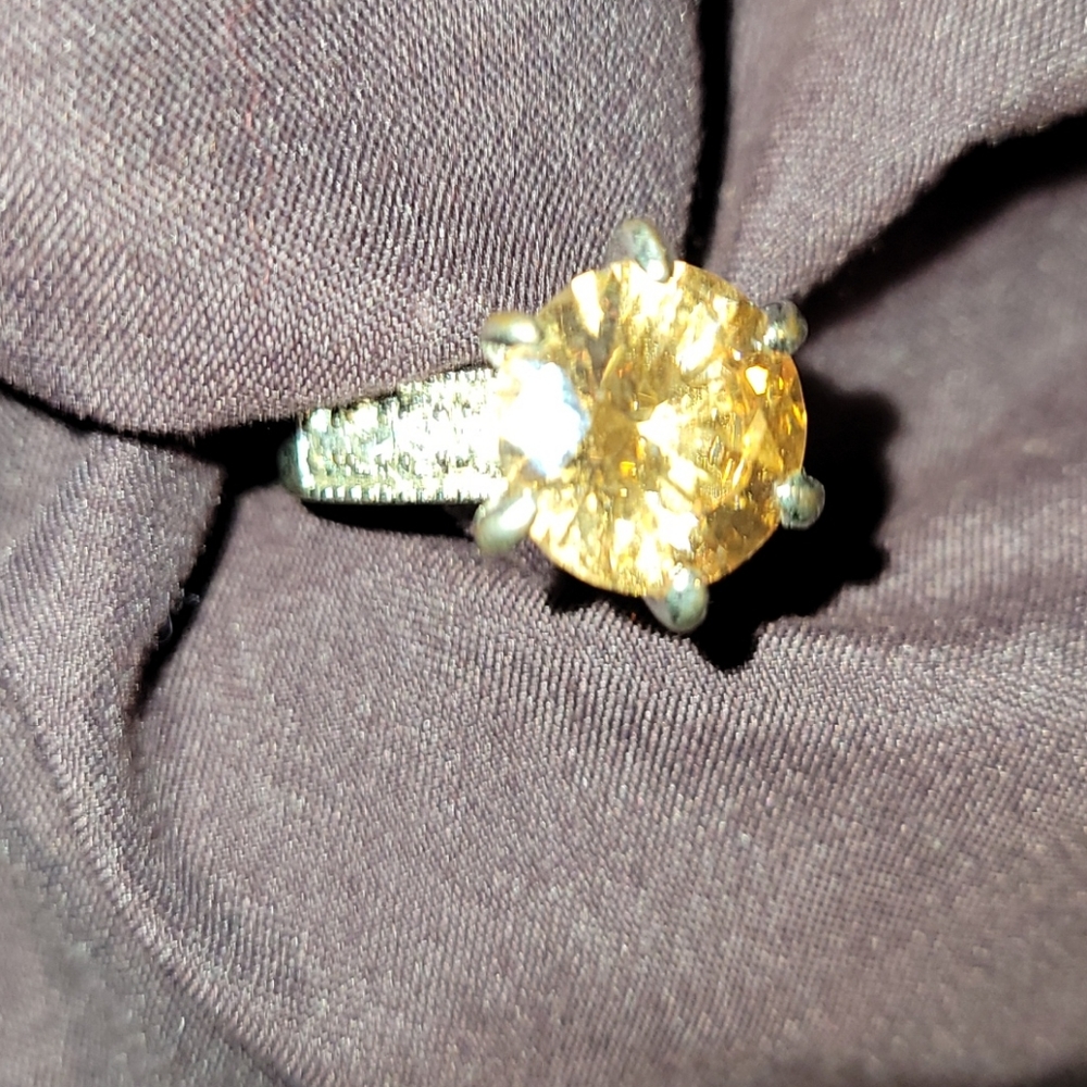 Costume rings